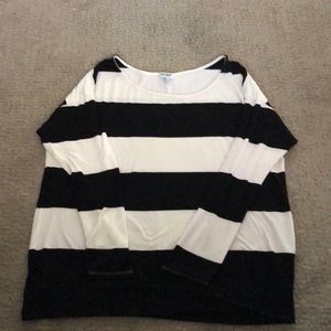 Old Navy long sleeved shirt